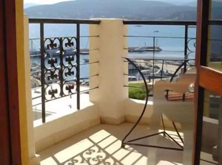 Mantraki Hotel Apartments