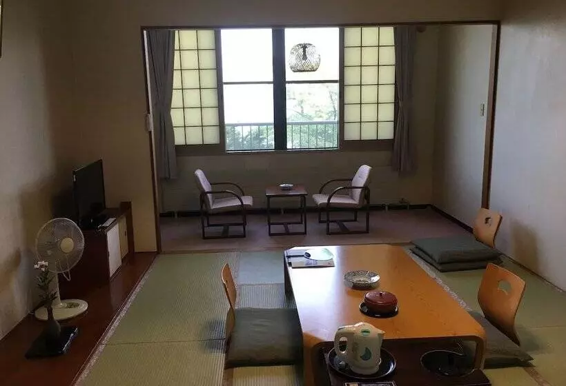 Marukoma Onsen Ryokan