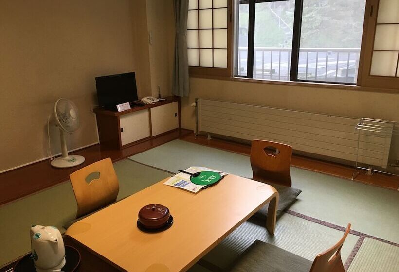 Marukoma Onsen Ryokan