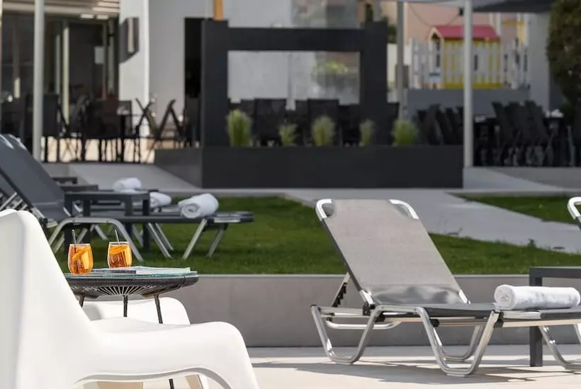 Sunrise Village Hotel   All Inclusive