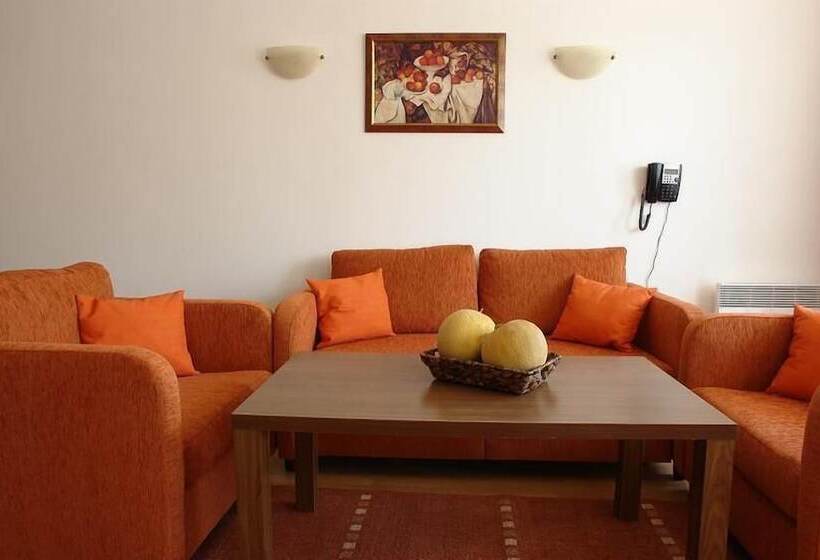 Winslow Elegance Apartments