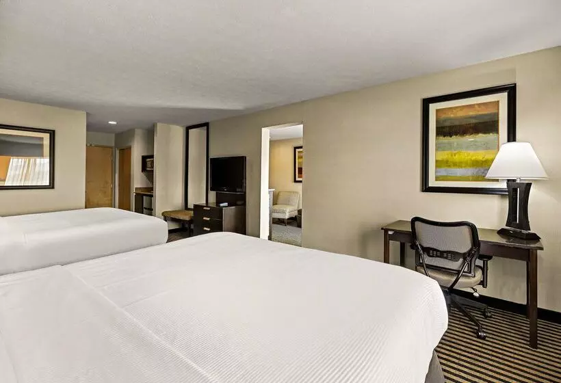 בית מלון כפרי Sonesta Essential Indianapolis Airport