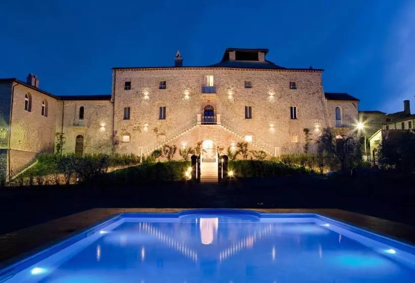 호텔 Castello Di Montignano Relais & Spa