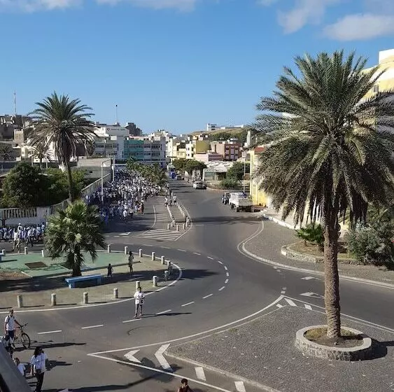 هتل Chez Loutcha Residencial