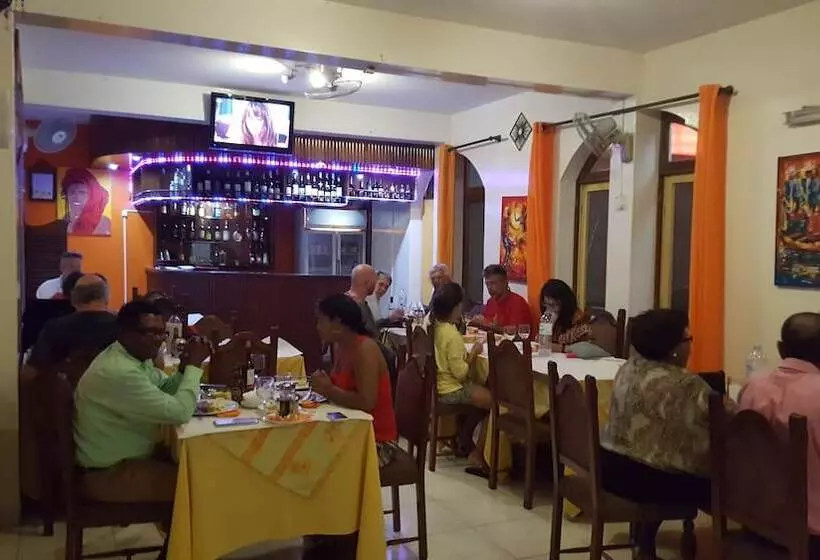 هتل Chez Loutcha Residencial