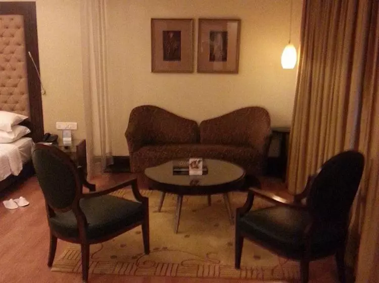 בית מלון כפרי Fortune Landmark