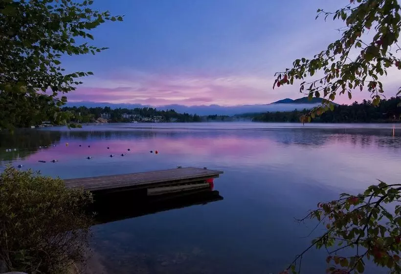 هتل Golden Arrow Lakeside Resort