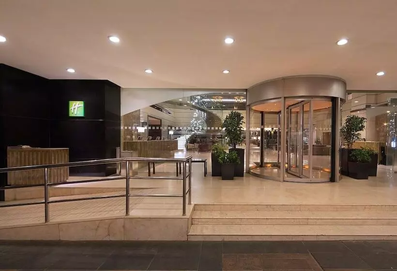 Hotel Holiday Inn Cochin, An Ihg