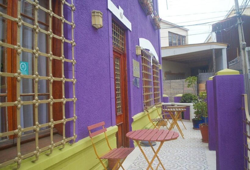 هتل Manoir Atkinson