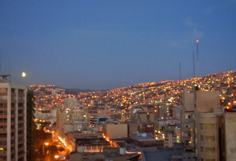 هتل Manoir Atkinson