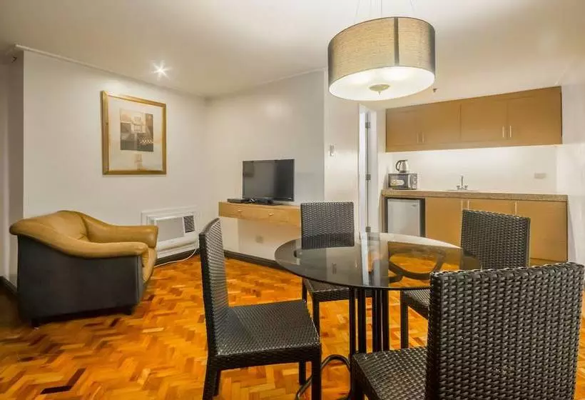 酒店 Salcedo Suites