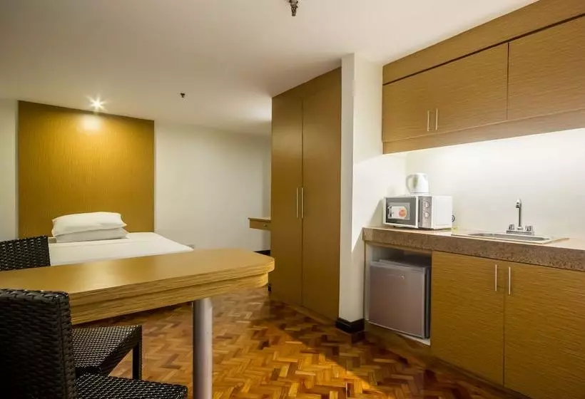 酒店 Salcedo Suites