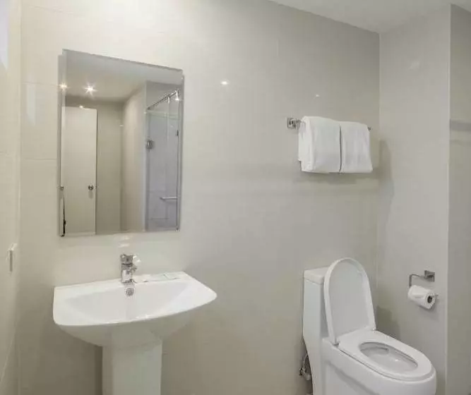 酒店 Salcedo Suites