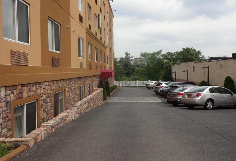 בית מלון כפרי Sheridan