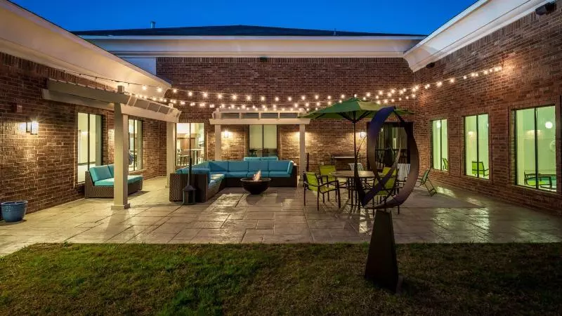 Отель Springhill Suites By Marriott Denton