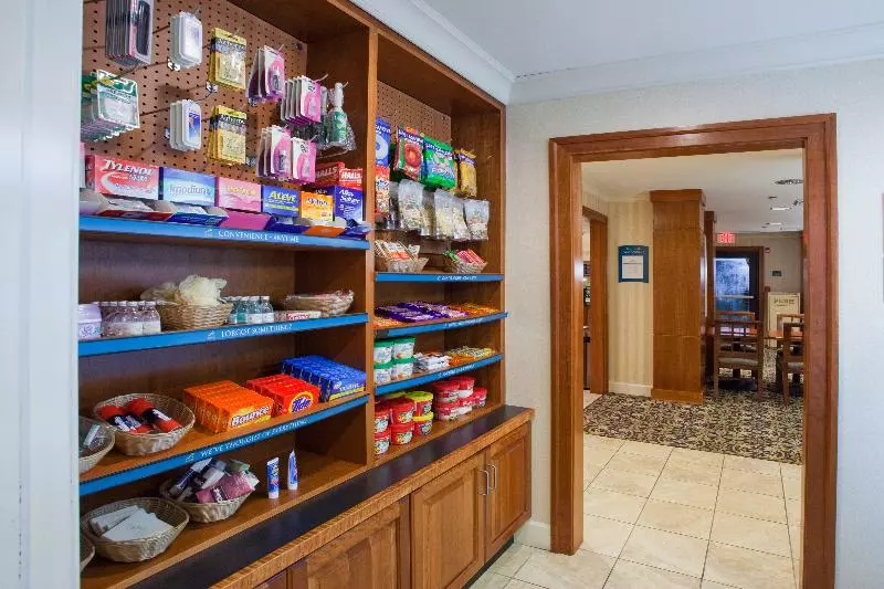 酒店 Comfort Inn & Suites