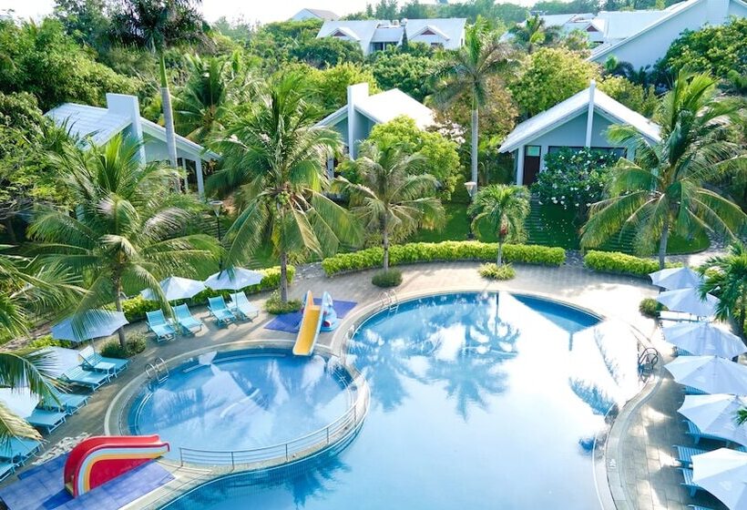 هتل Carmelina Beach Resort