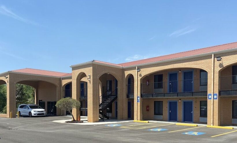 فندق Days Inn By Wyndham Newnan