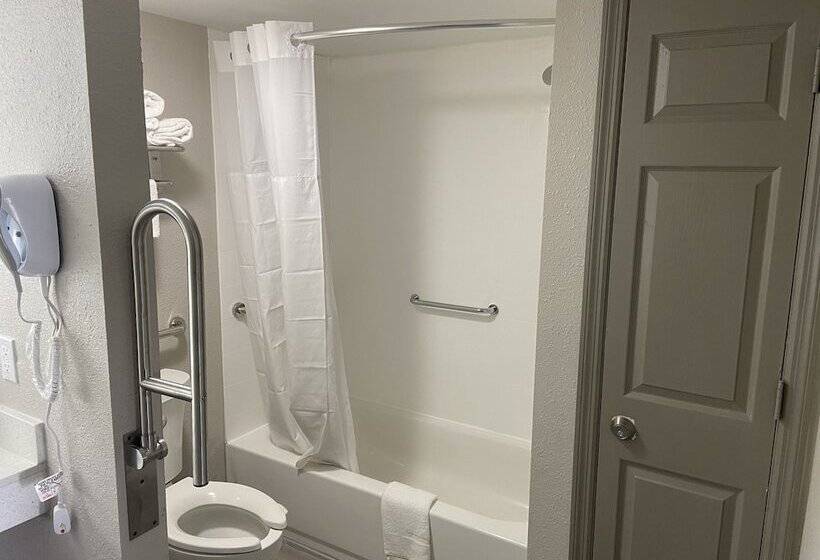 فندق Days Inn By Wyndham Newnan