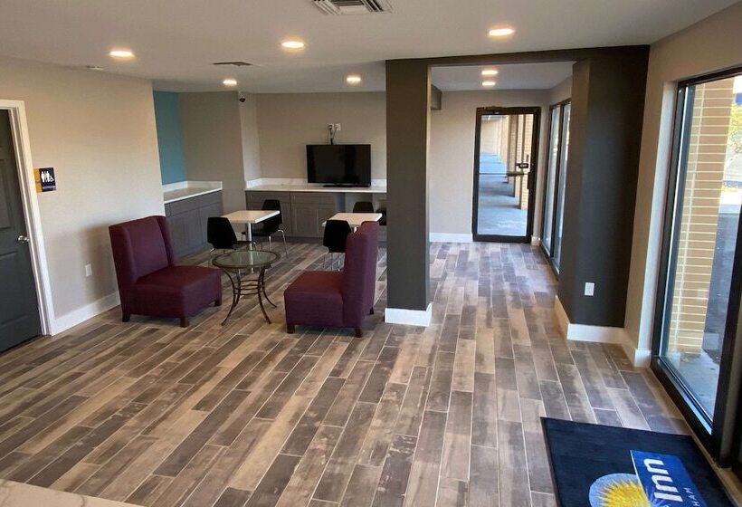 فندق Days Inn By Wyndham Newnan