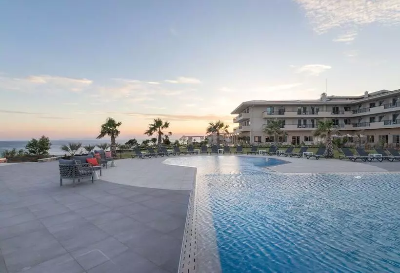 Hotelli King Maron Wellness Beach