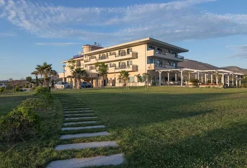 Hotelli King Maron Wellness Beach