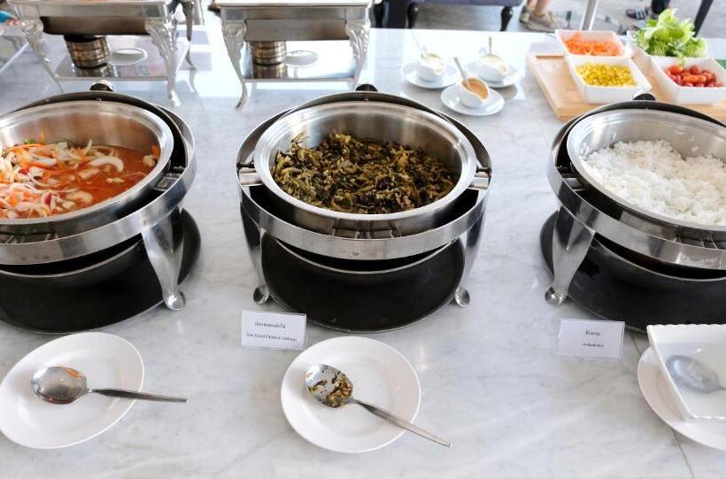 The Cheewin Hotel And Convention