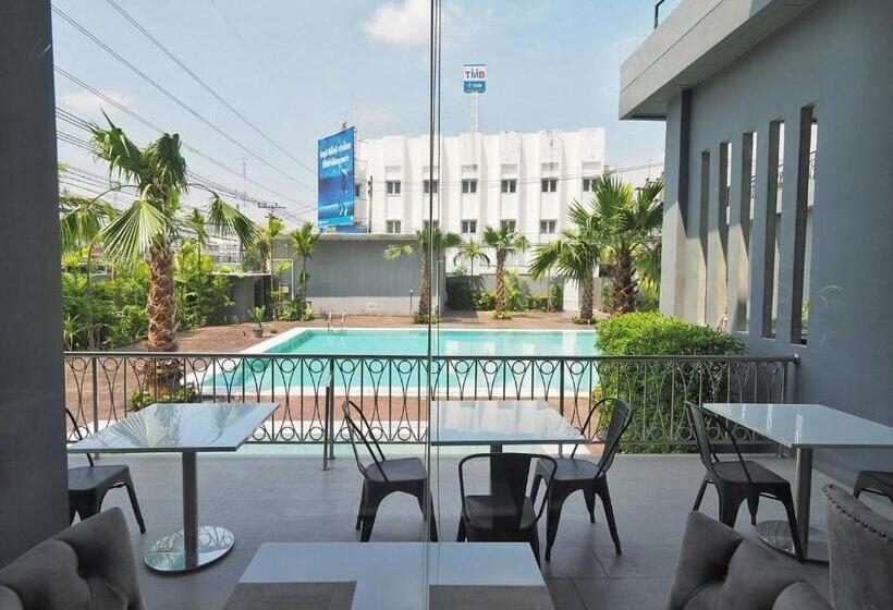 The Cheewin Hotel And Convention