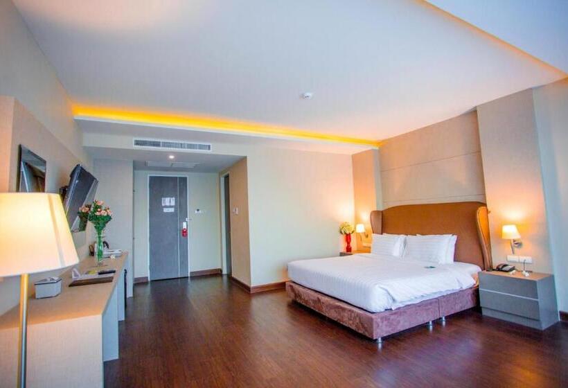 The Cheewin Hotel And Convention