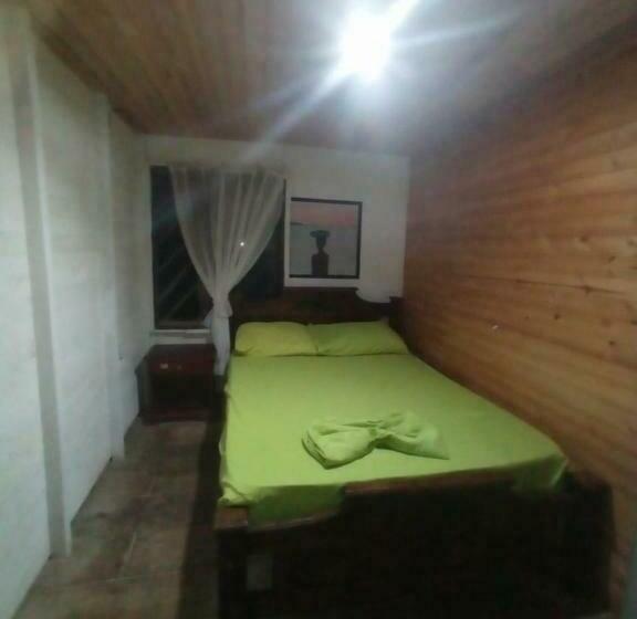 هاستل Posada Lango Beach