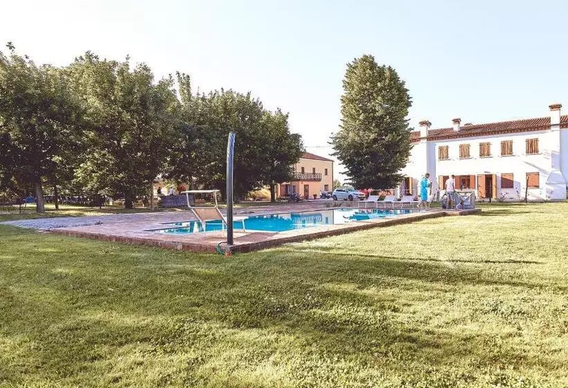 ホテル Agriturismo La Foscarina