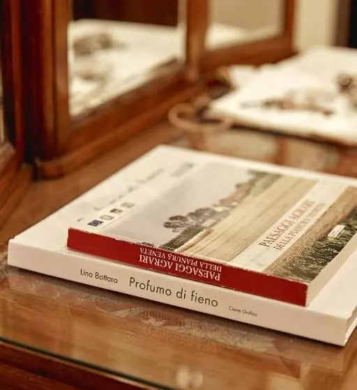 ホテル Agriturismo La Foscarina