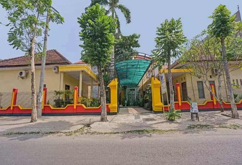 Hotelli Capital O 90693 Orchid