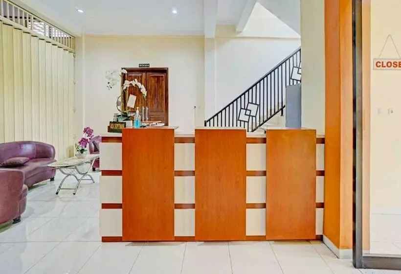 Hotelli Capital O 90693 Orchid