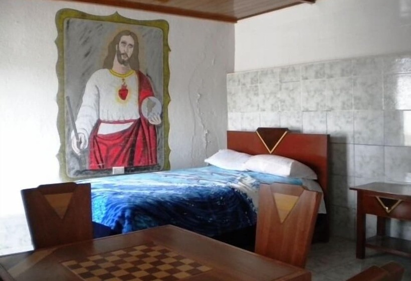 הוסטל Hosteria San Vicente