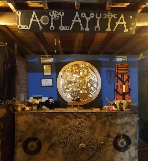 ユースホステル La Playita