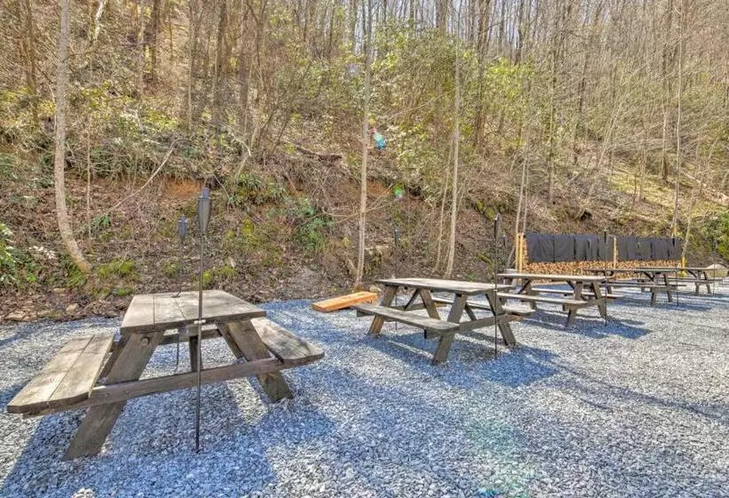 Retkeilymaja The Lodge Nantahala River