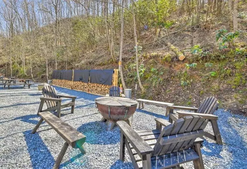 Retkeilymaja The Lodge Nantahala River