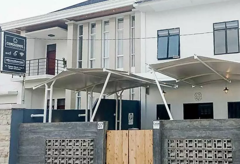 Hotelli Cangguhos Syariah Redpartner