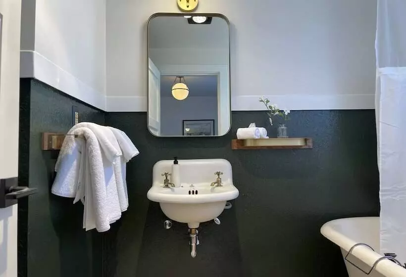 Hotelli Scotia Lodge