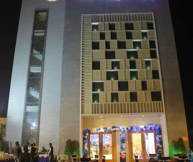 Hotel Skylark