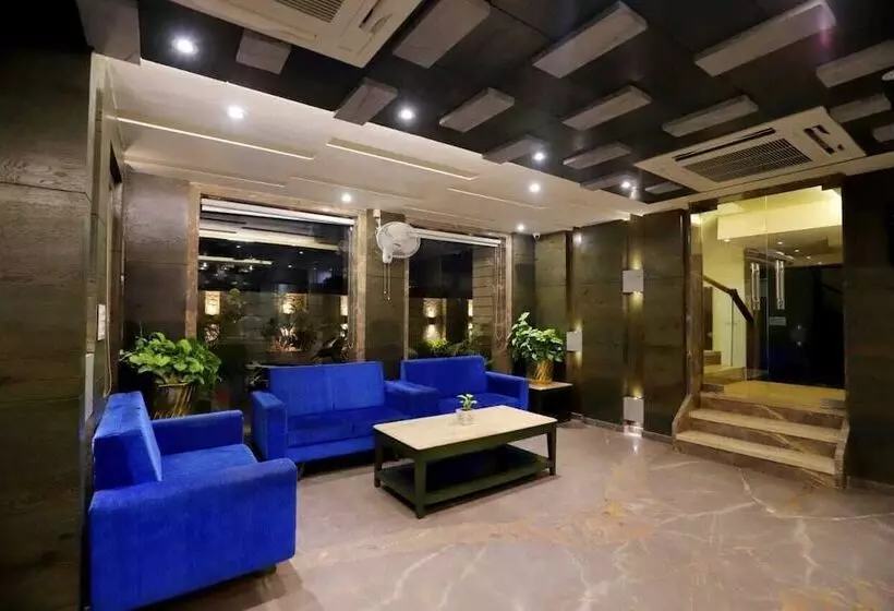 Hotel Skylark