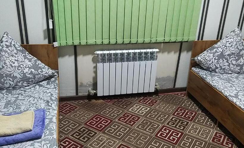 پانسیون хостел кафе 777