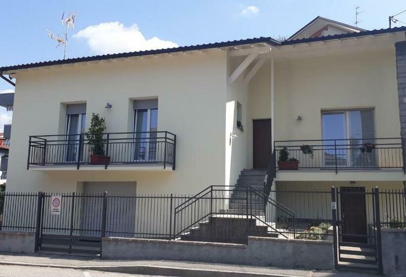 פנסיון Lora Giusta Guest House