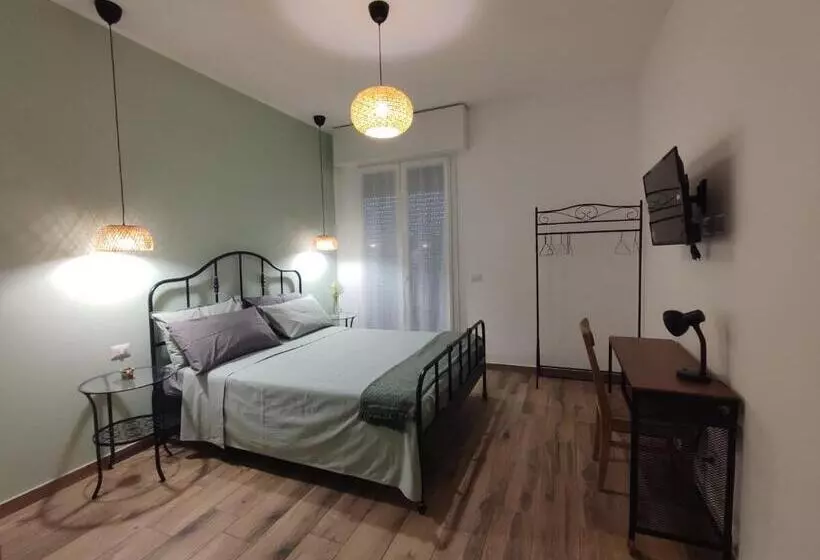 Pension Lora Giusta Guest House