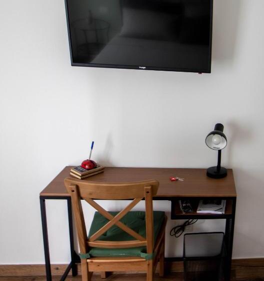 פנסיון Lora Giusta Guest House