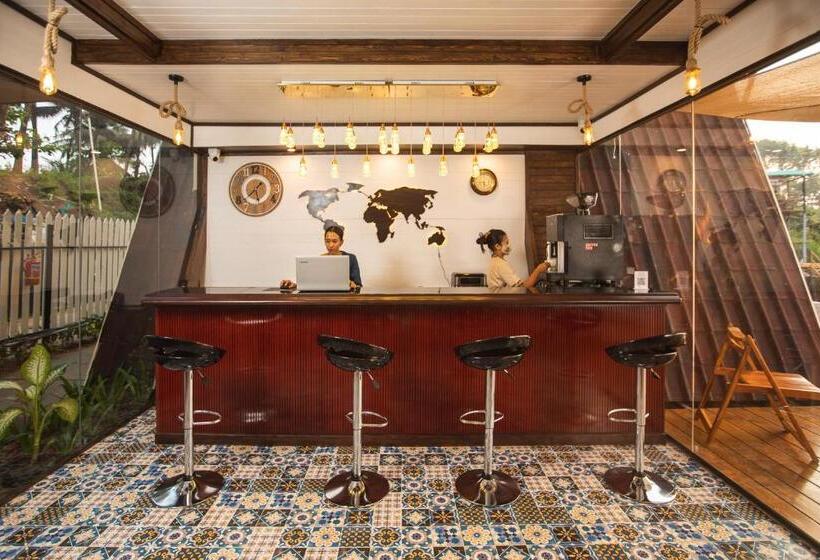 Resort The Ark Comforts