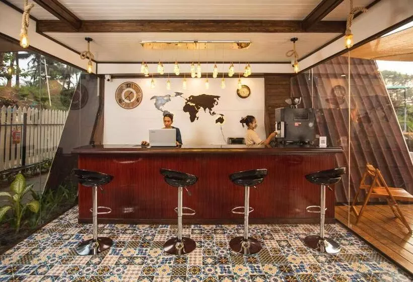 リゾートホテル The Ark Comforts