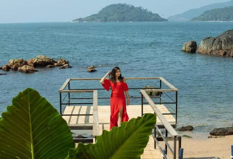 リゾートホテル The Ark Comforts