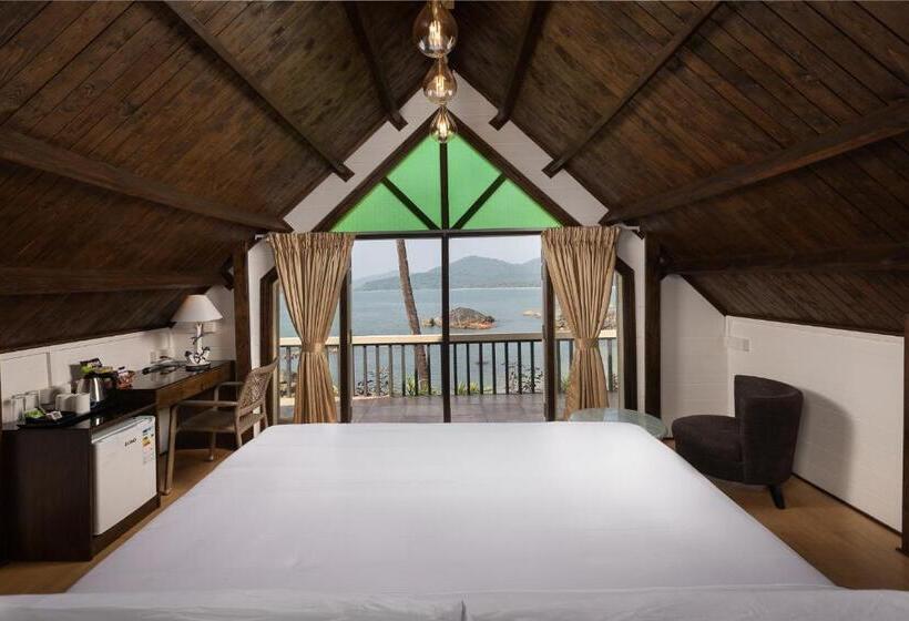 Resort The Ark Comforts